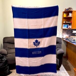 Toronto Maple Leafs woven blanket